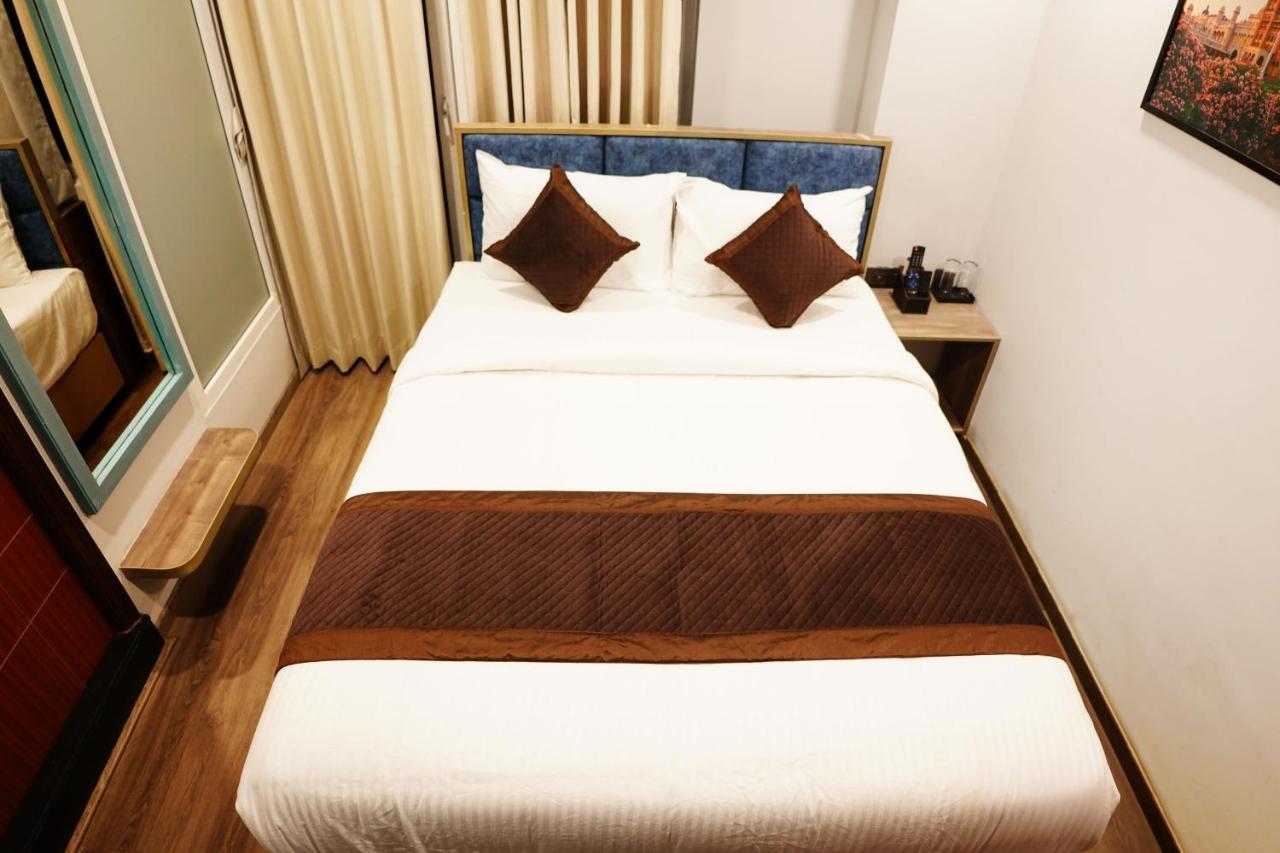 Dream Hotel - Richmond Bangalore Esterno foto