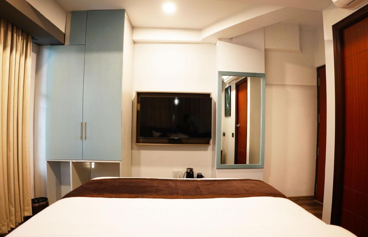 Dream Hotel - Richmond Bangalore Esterno foto