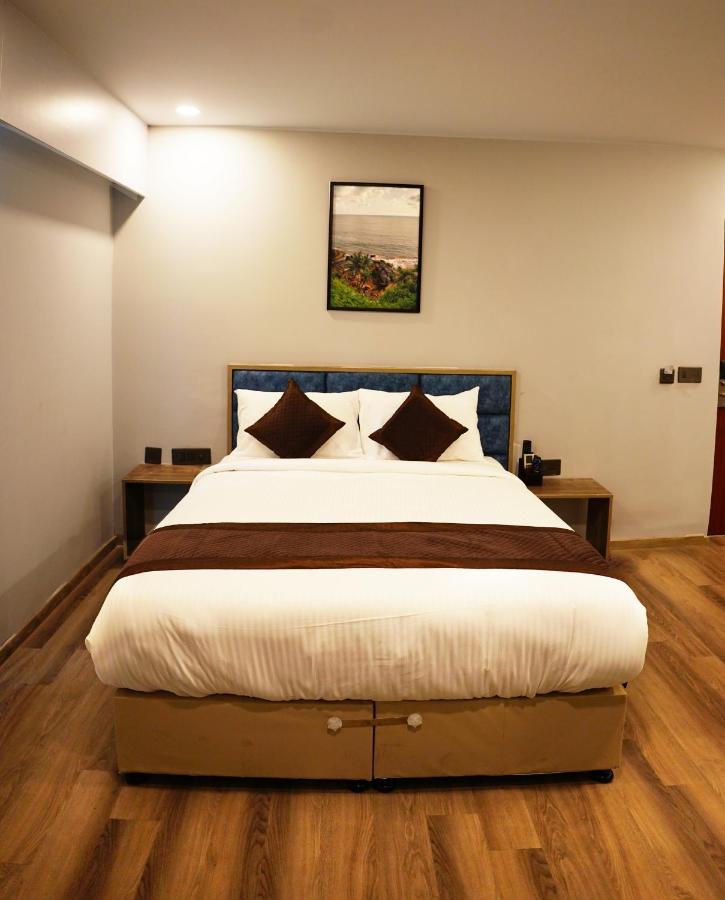 Dream Hotel - Richmond Bangalore Esterno foto